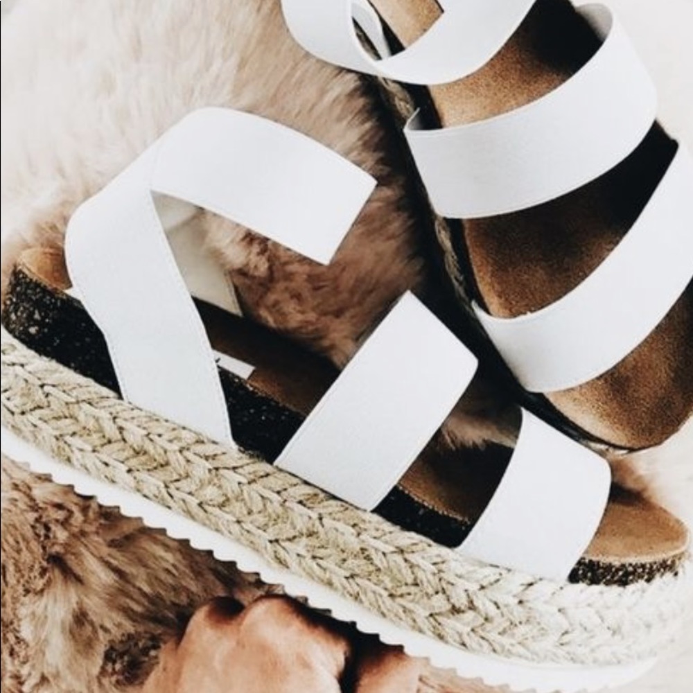 Steve Madden Kimmie white sandal size 6